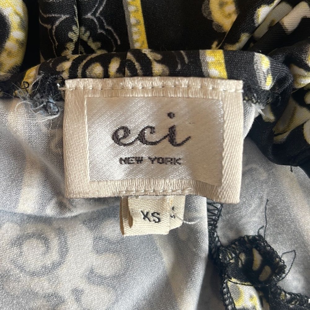 eci jumpsuit.  Size XS.  Light and airy.  Black and yellow.  Long length. - Picture 7 of 9